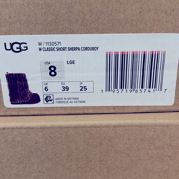 Classic Short Sherpa Corduroy BRAND NEW IN BOX - Picture 7 of 7